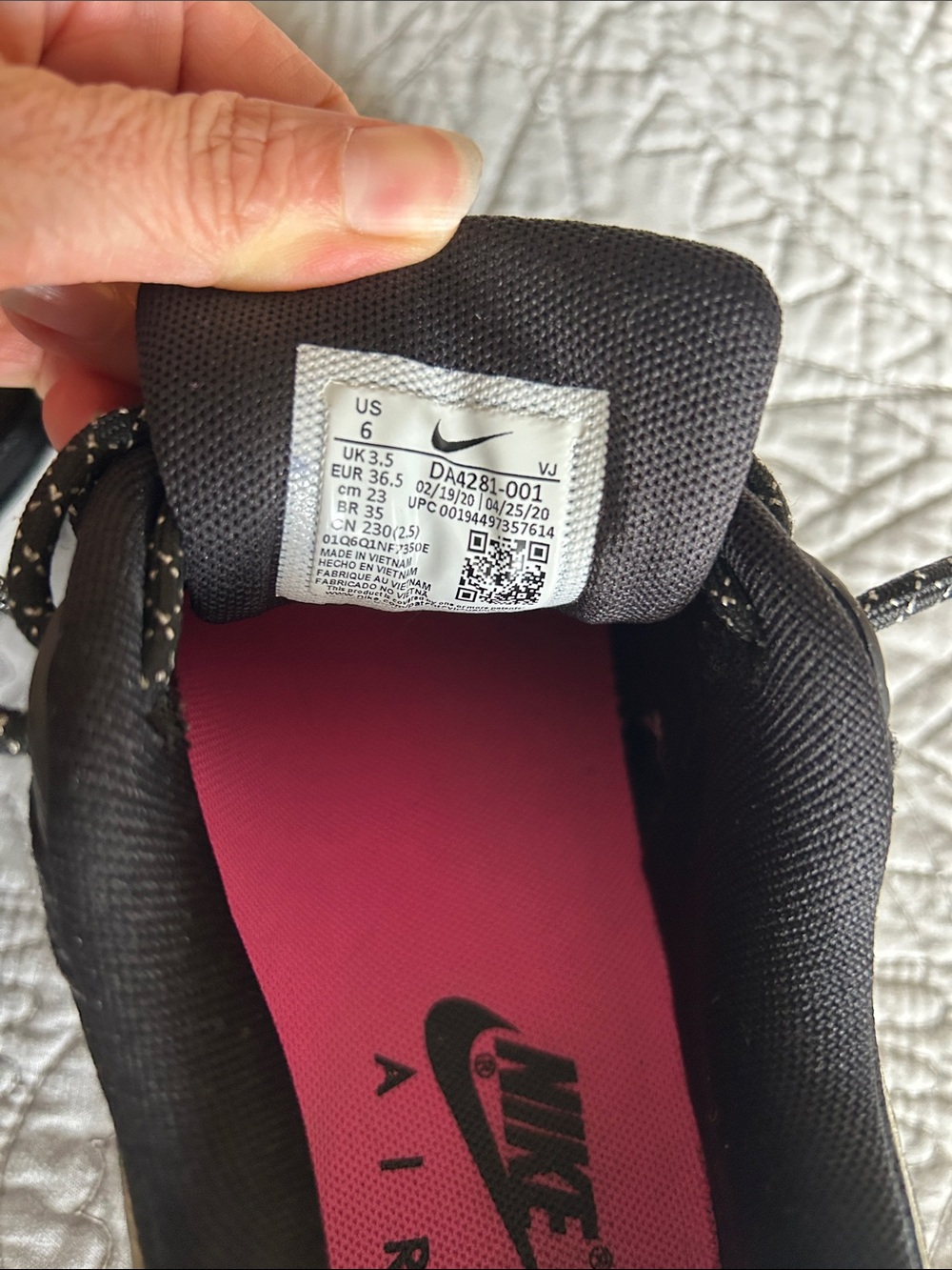 Nike Women's Black & Hot Pink Running Sneakers - Picture 4 of 6